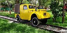 The museum has a variety of exhibits displayed in it such as an Austin rail motor car. One can have a look for two royal coaches who belong to the Mah
